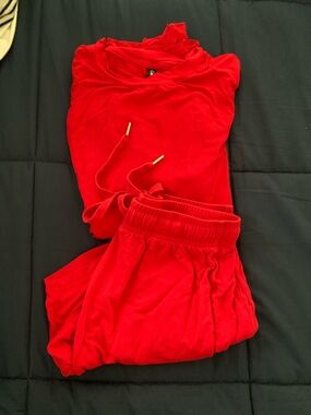 Comfrt Red Loungewear Short Sleeve Top And Shorts Set size XS